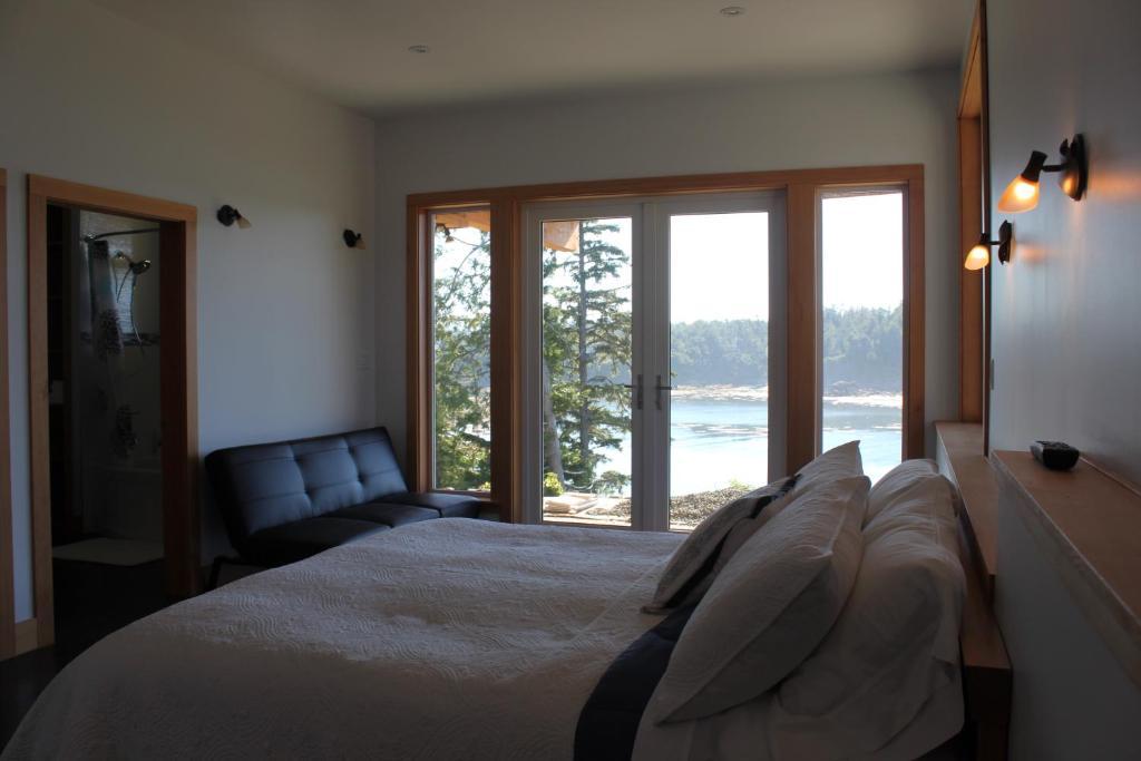 Cygnet Cove Suites Ucluelet Quarto foto